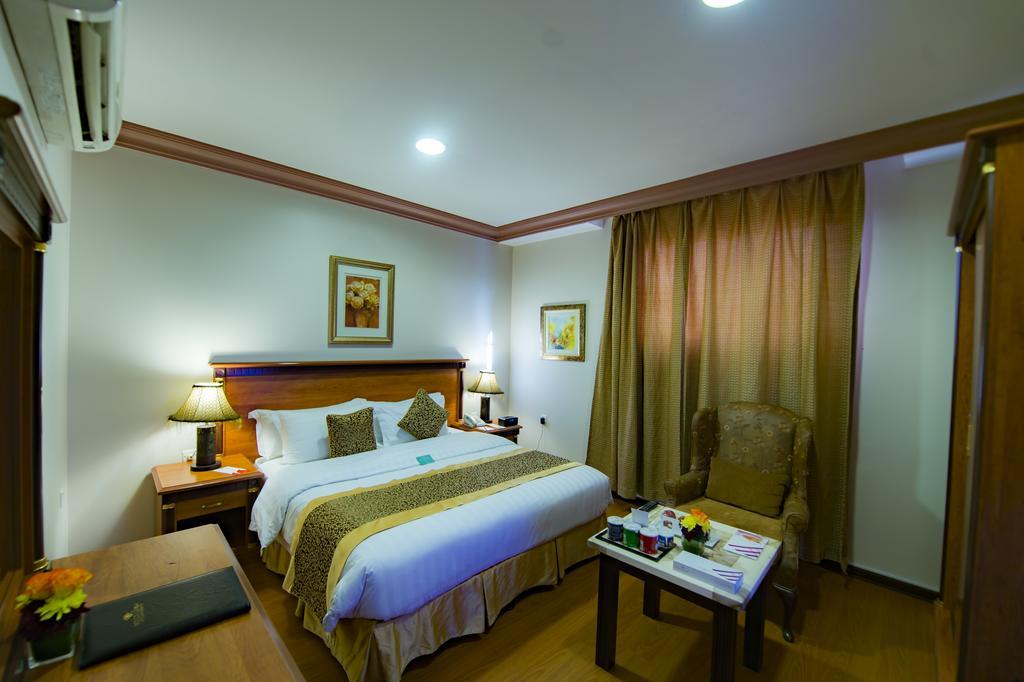 Boudl Al-Morouj Aparthotel Riyadh Exterior photo